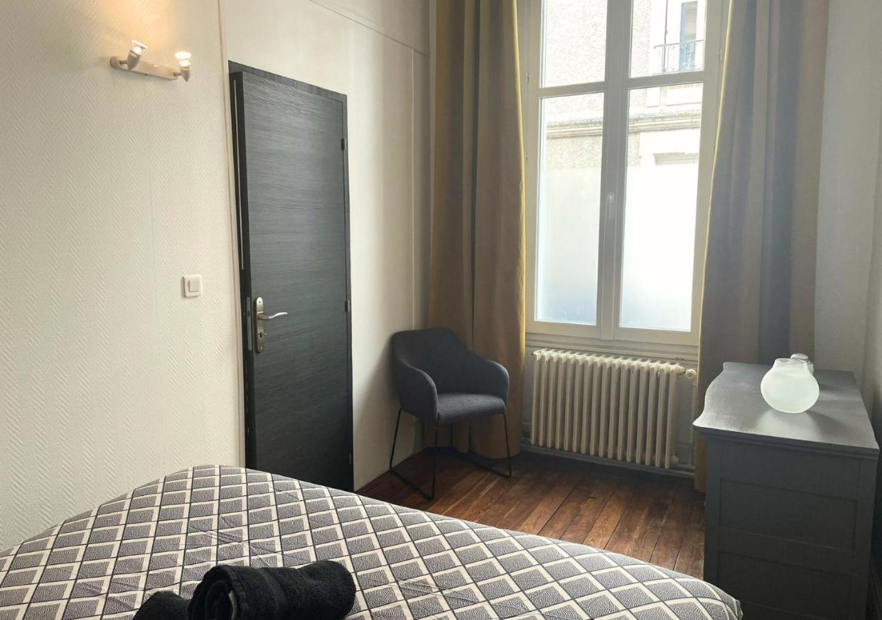 Le Thibaudeau Lägenhet Poitiers Exteriör bild